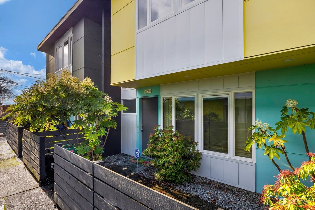 Photo of 1601 B S Main Street, Seattle, WA 98144 (MLS # 2313531)