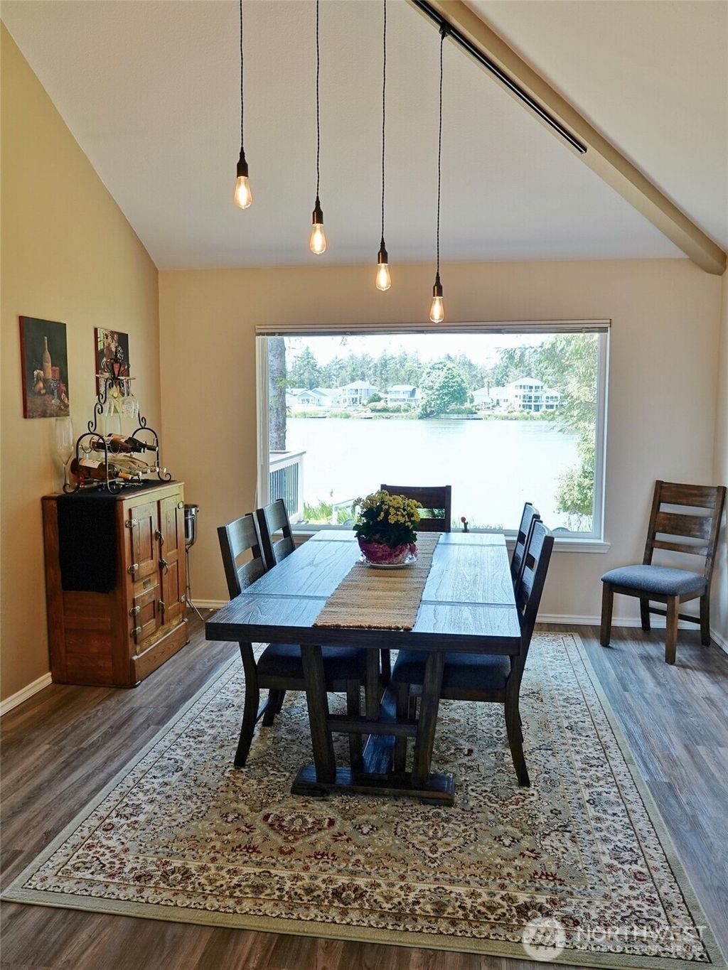 listing image 9364829726086698071