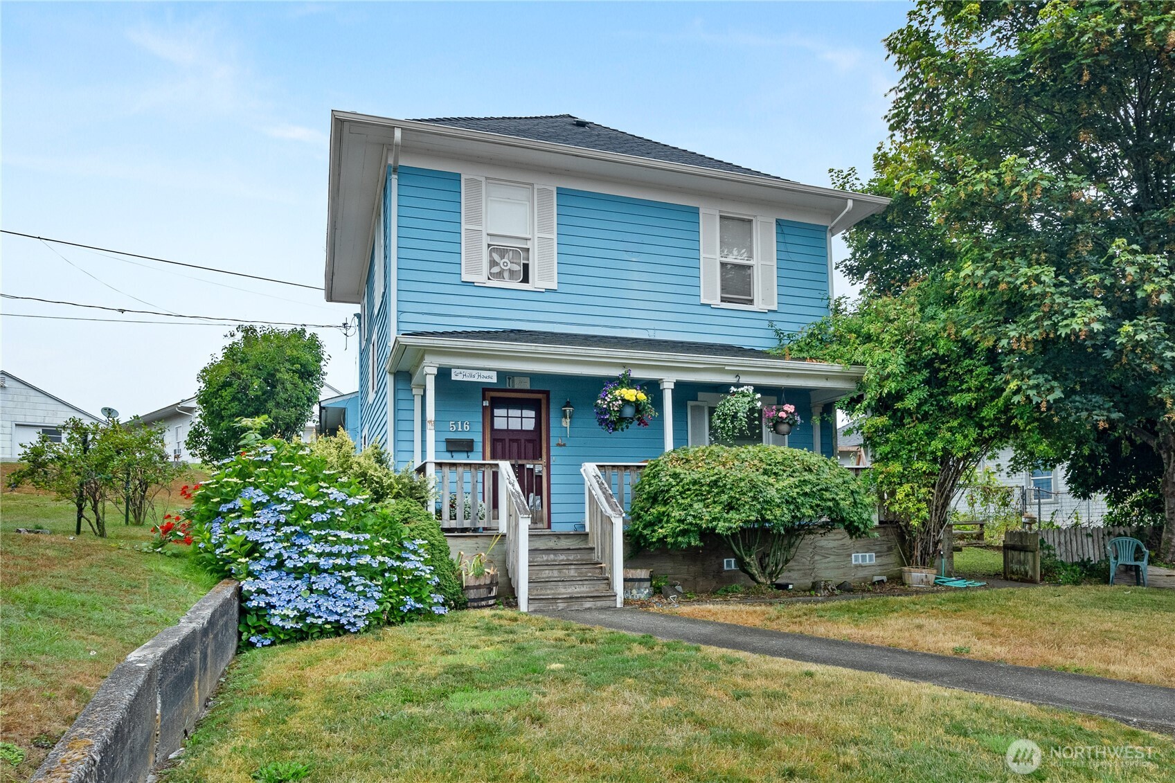 516 W Pioneer Avenue