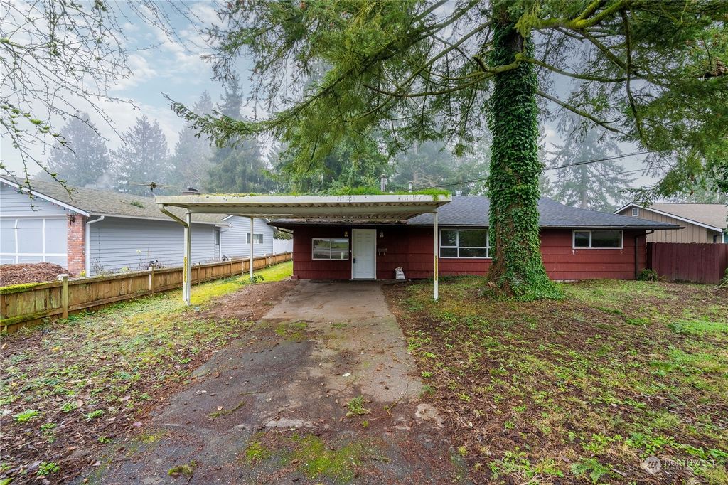 Photo of 22705 58th Avenue W, Mountlake Terrace, WA 98243 (MLS # 2322423)