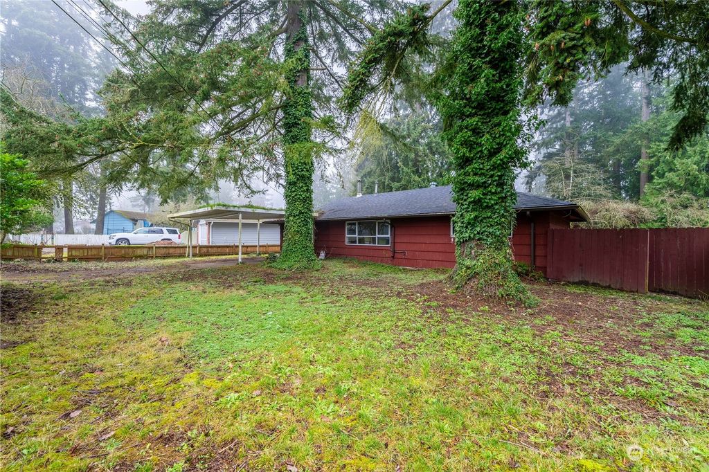 Photo of 22705 58th Avenue W, Mountlake Terrace, WA 98243 (MLS # 2322423)