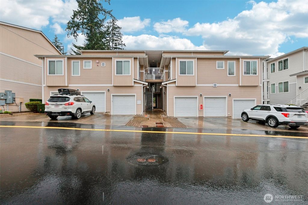Photo of 14915 38th Drive SE #3033, Bothell, WA 98012 (MLS # 2500018)