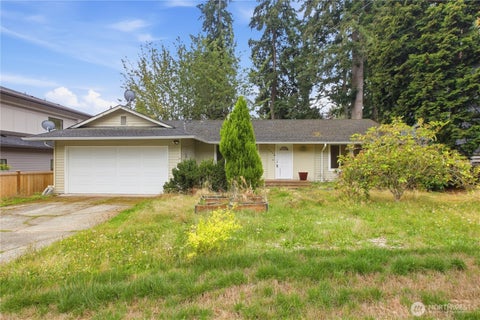Photo of 16325 SE 27th Street, Bellevue, WA 98008 (MLS # 2592400)