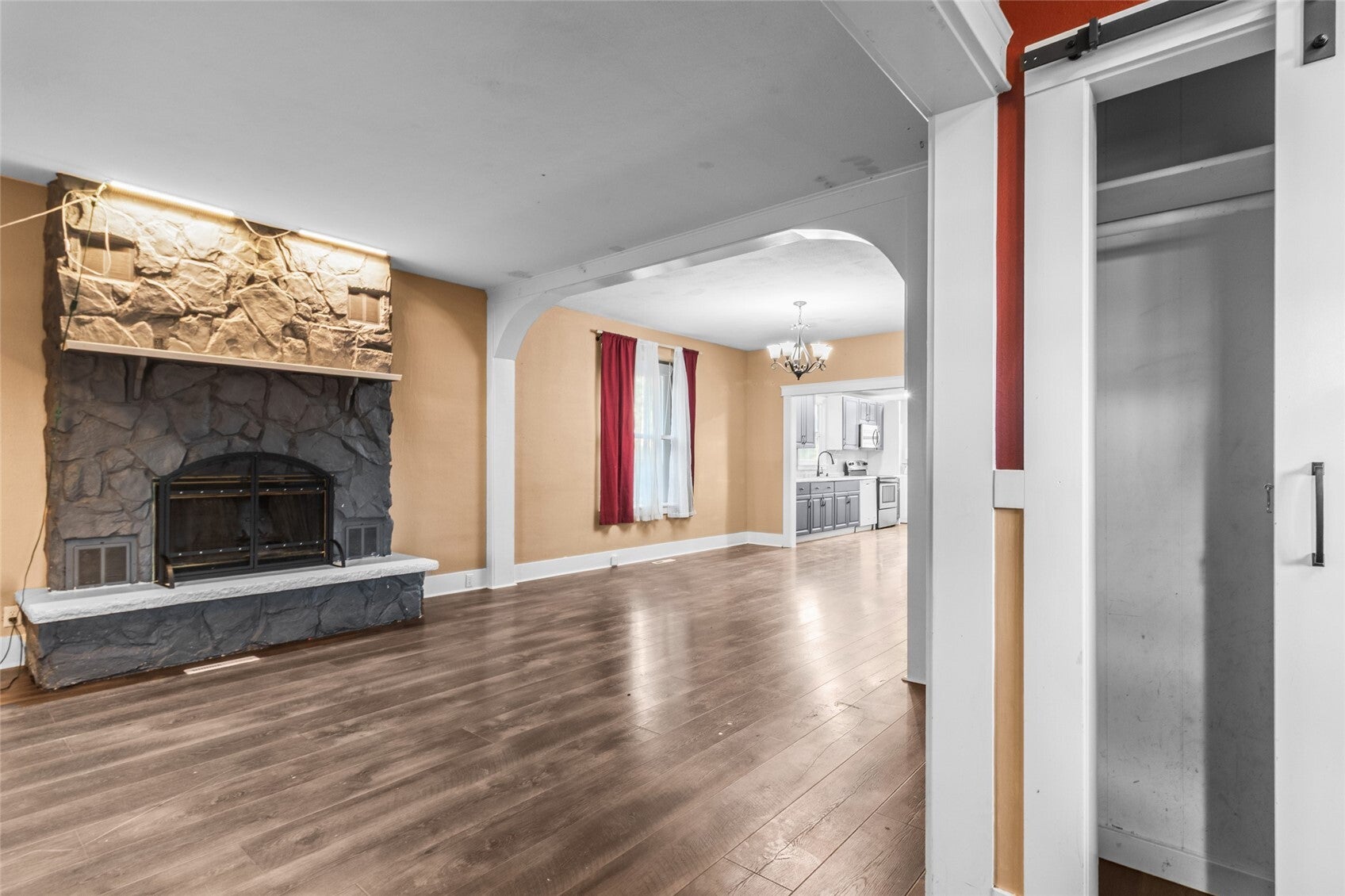 309 E 3rd Avenue