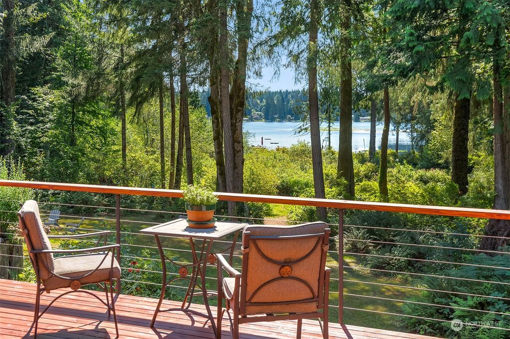 Photo of 11733 E Lake Joy Drive NE, Carnation, WA 98014 (MLS # 2162132)