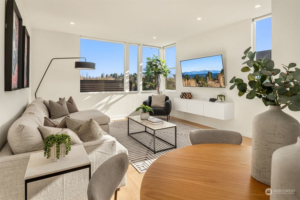 Photo of 132 26th Avenue E #A, Seattle, WA 98112 (MLS # 2194347)