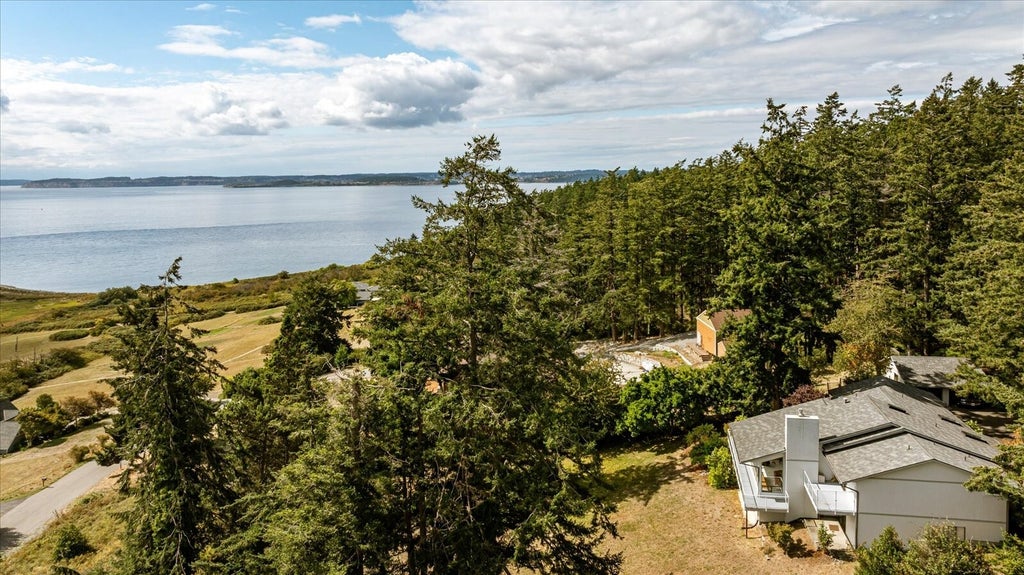Photo of 1200 Crescent Drive, Oak Harbor, WA 98277 (MLS # 2594767)