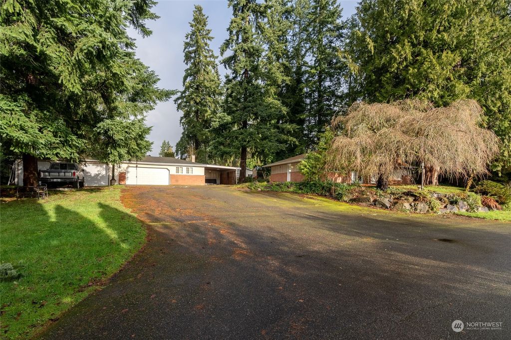 Photo of 20710 Cypress Way, Lynnwood, WA 98036 (MLS # 2185650)
