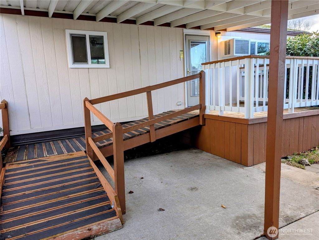 Photo of 15411 SE Mill Plain Blvd Boulevard #A-9, Vancouver, WA 98684 (MLS # 2477724)