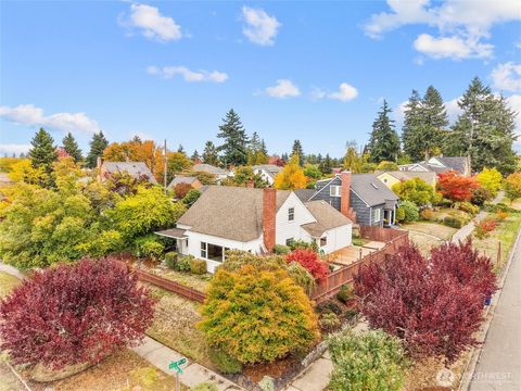 Photo of 2801 N Cheyenne Street, Tacoma, WA 98407 (MLS # 2447250)