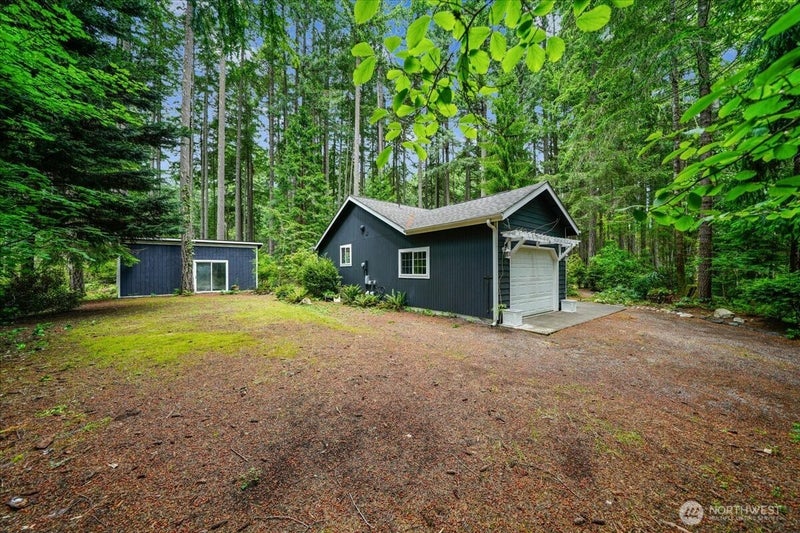 10002 Edgewood Drive