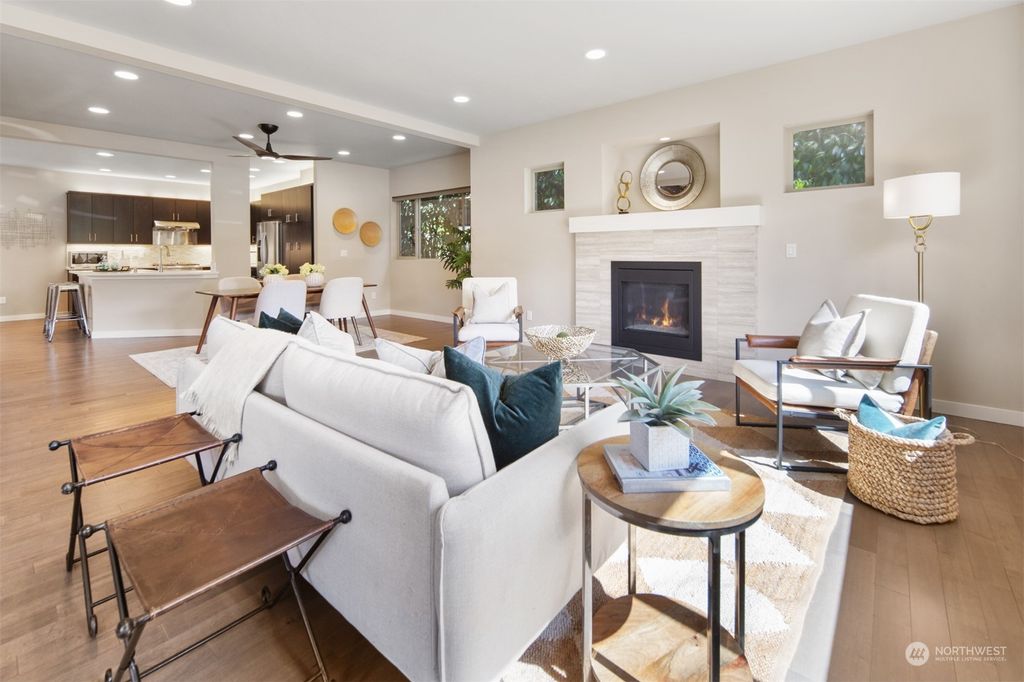 Photo of 1708 NE Brockman Place, Seattle, WA 98125 (MLS # 2242667)