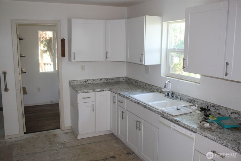 208 Sinclair
