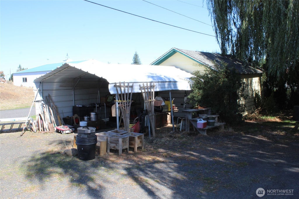 Photo of 208 Sinclair, Davenport, WA 99122 (MLS # 2583675)