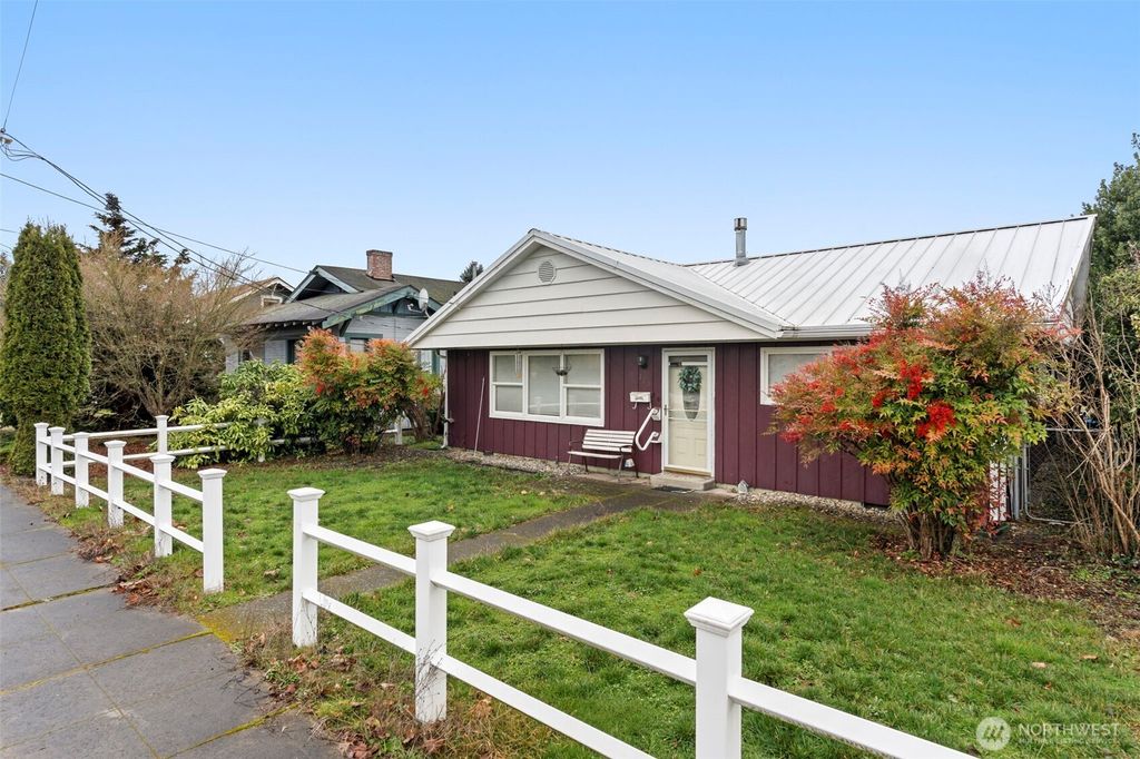 Photo of 729 Euclid Way Way, Centralia, WA 98531 (MLS # 2473325)