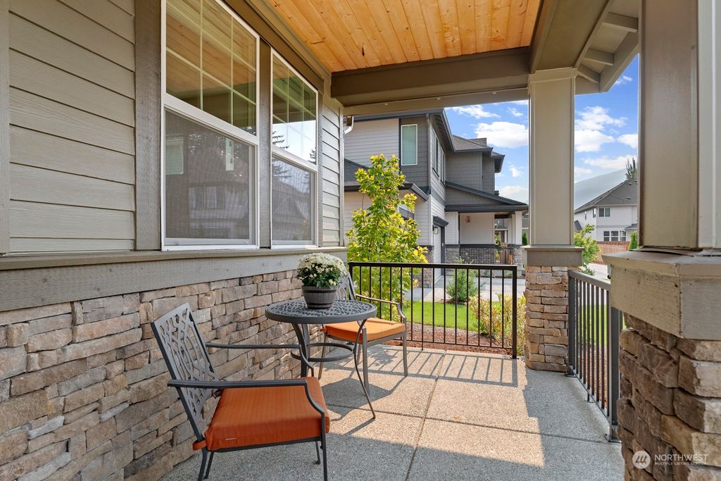 Photo of 736 Maloney Grove Avenue SE, North Bend, WA 98045 (MLS # 1994764)