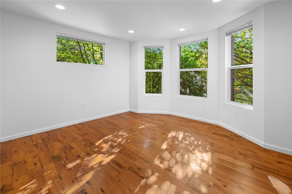 Photo of 1414 E Spring Street, Seattle, WA 98122 (MLS # 2596217)