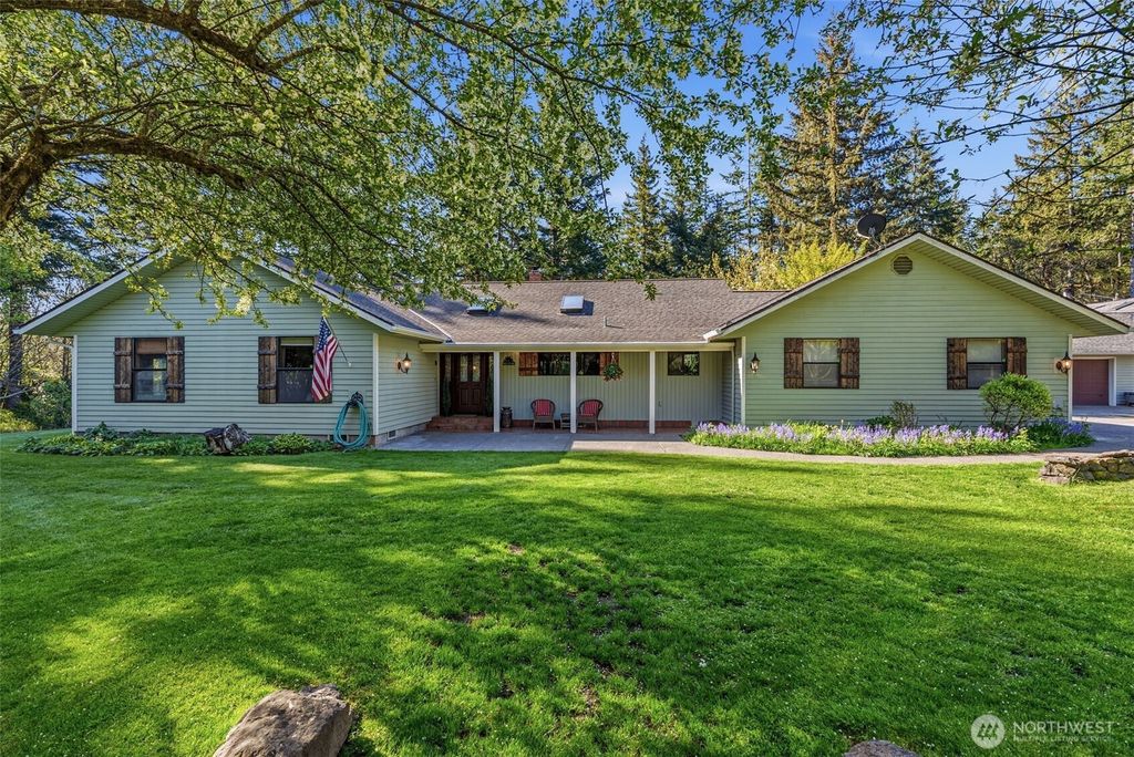 Photo of 1269 King Road, Winlock, WA 98596 (MLS # 2514314)