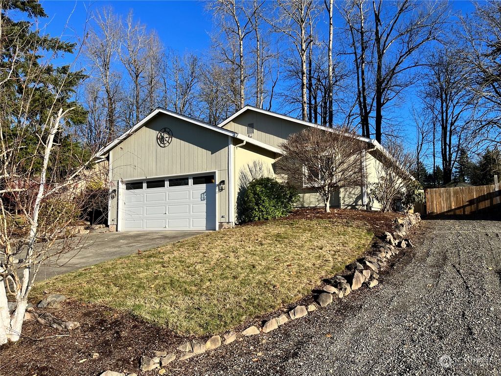 Photo of 19246 146th Avenue SE, Renton, WA 98058 (MLS # 2019522)