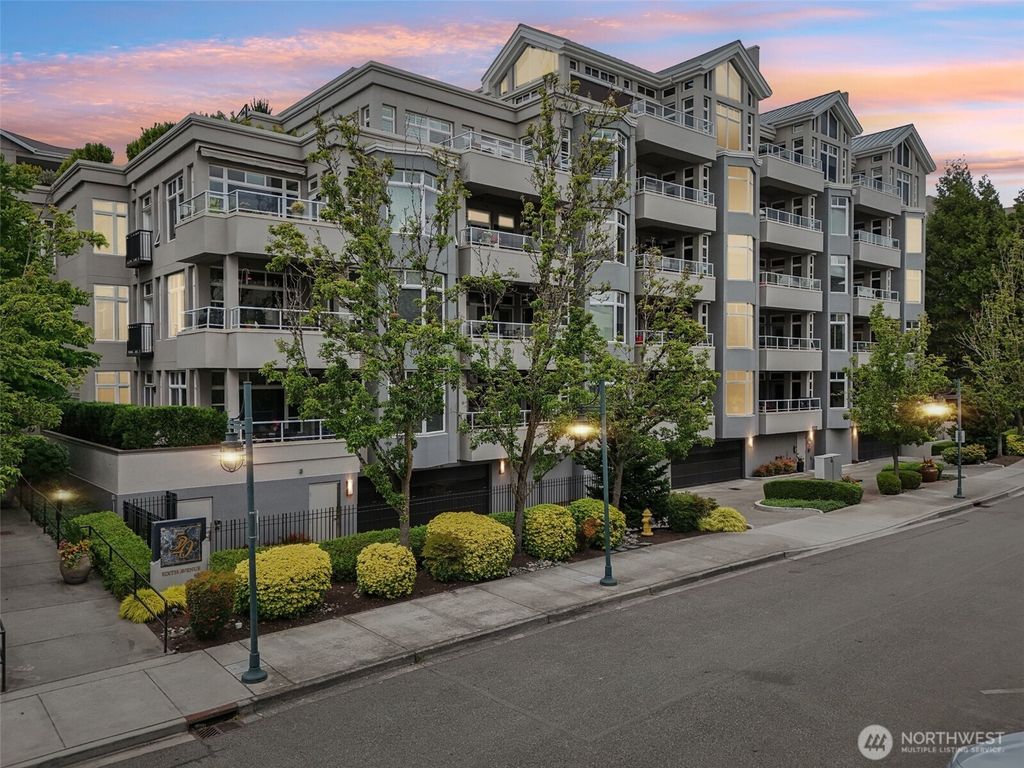 Photo of 520 6th Avenue #2001, Kirkland, WA 98033 (MLS # 2396515)