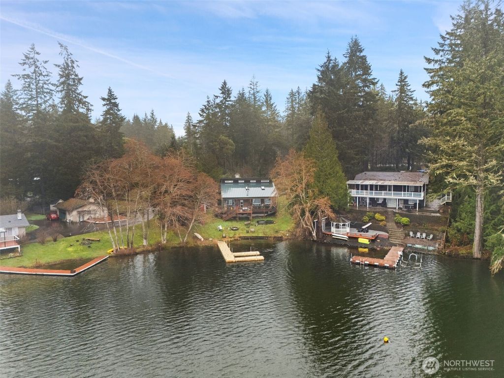 Photo of 30 E Lakeway Drive, Shelton, WA 98584 (MLS # 2496036)