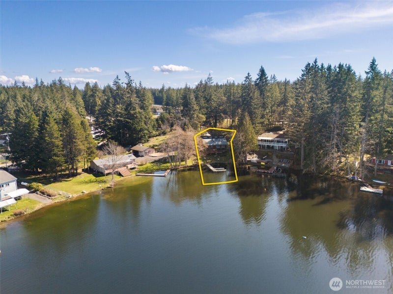 30 E Lakeway Drive