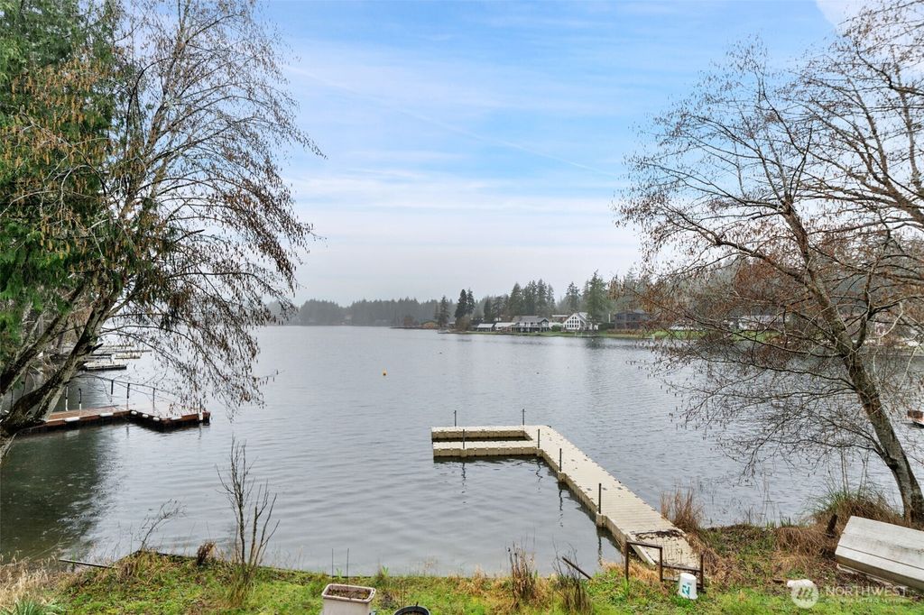 Photo of 30 E Lakeway Drive, Shelton, WA 98584 (MLS # 2496036)