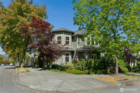 Photo of 2411 30th Avenue NE, Issaquah, WA 98029 (MLS # 2502008)