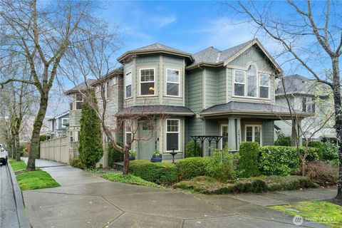 Photo of 2411 30th Avenue NE, Issaquah, WA 98029 (MLS # 2502008)