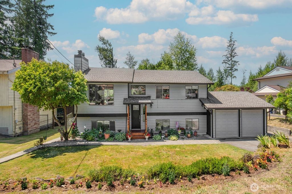 Photo of 12602 Robinhood Lane, Snohomish, WA 98290 (MLS # 2389964)