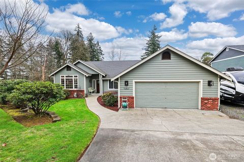 Photo of 2307 16th Avenue, Milton, WA 98354 (MLS # 2465773)