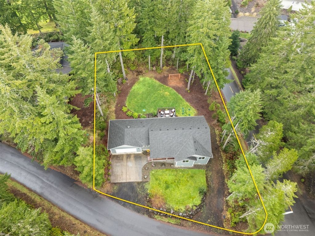 Photo of 20 E Laurel Park, Union, WA 98592 (MLS # 2496136)