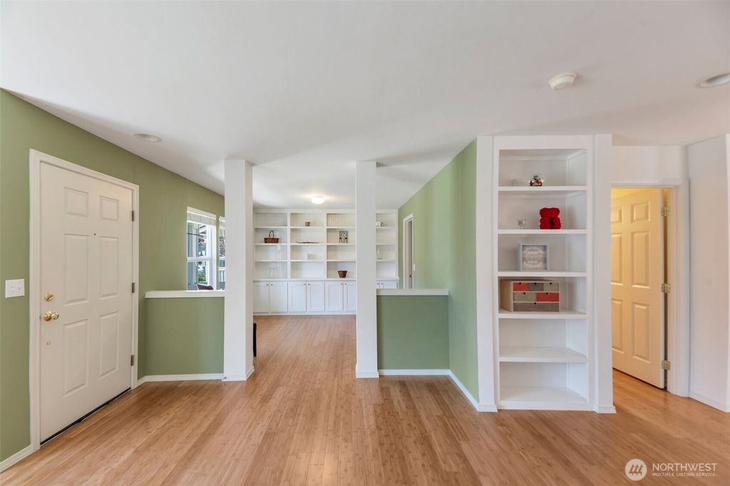 Photo of 10120 225th Terrace NE, Redmond, WA 98053 (MLS # 2389691)
