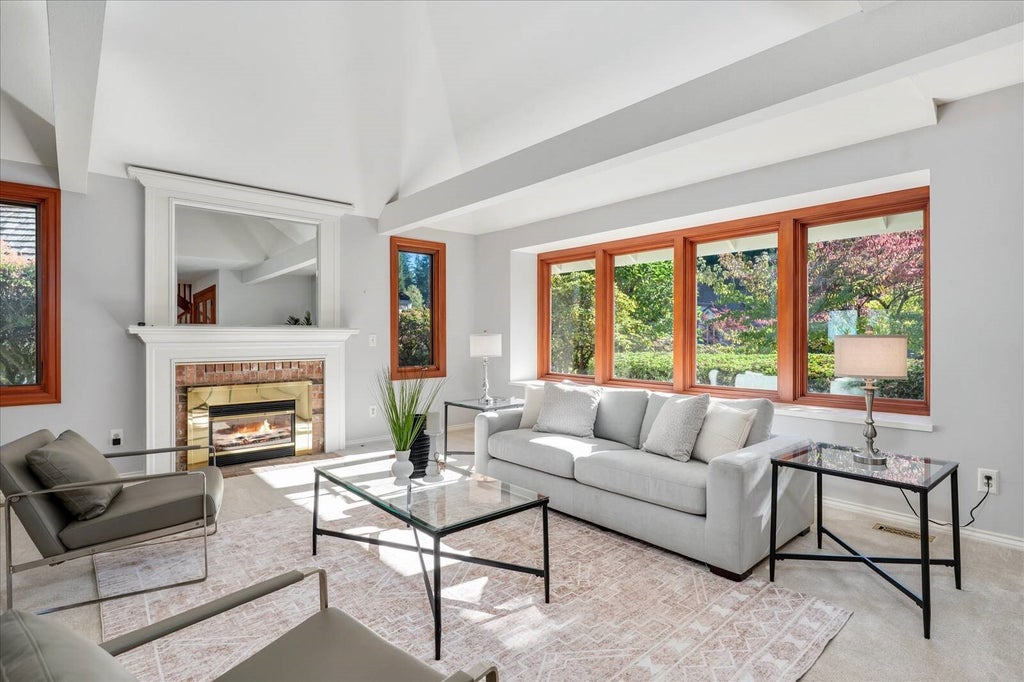 Photo of 3344 217th Place NE, Sammamish, WA 98074 (MLS # 2592557)