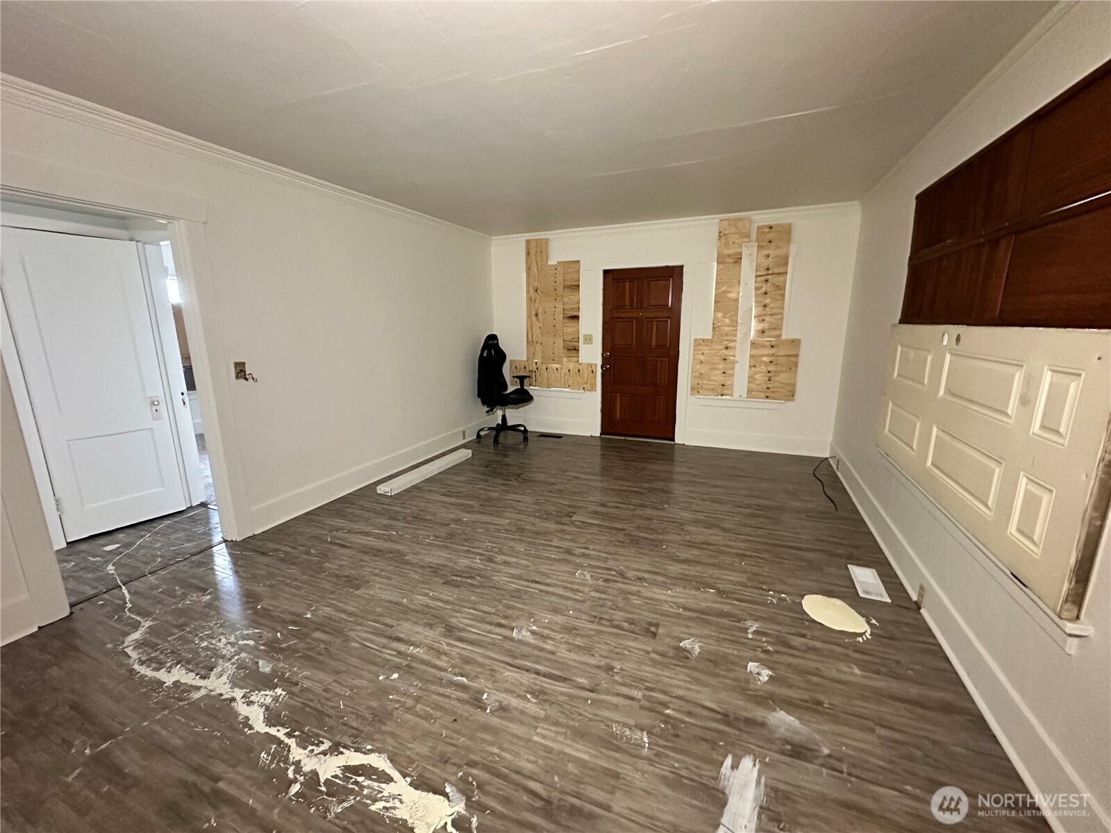 403 L Street SE A&B