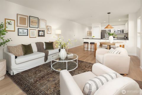 1504 Aurora Avenue N 201 Seattle WA 98109