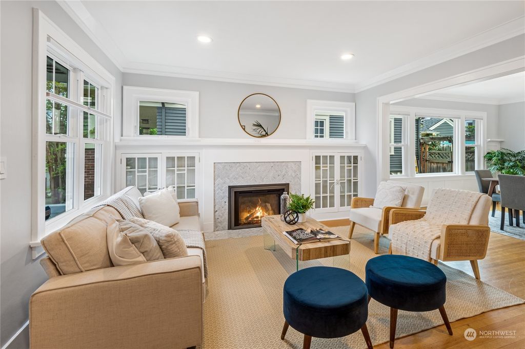 Photo of 405 W Crockett Street, Seattle, WA 98119 (MLS # 2067516)