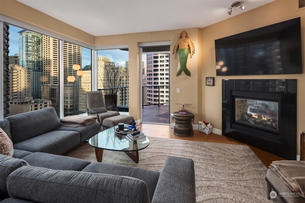 Photo of 1920 4th Avenue #1208, Seattle, WA 98101 (MLS # 2312648)