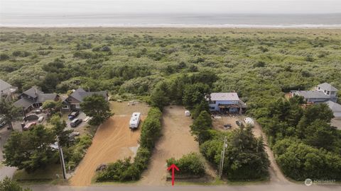 319 Sand Dune Avenue NW Ocean Shores WA 98569