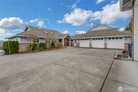 16412 139th Avenue E Puyallup WA 98374