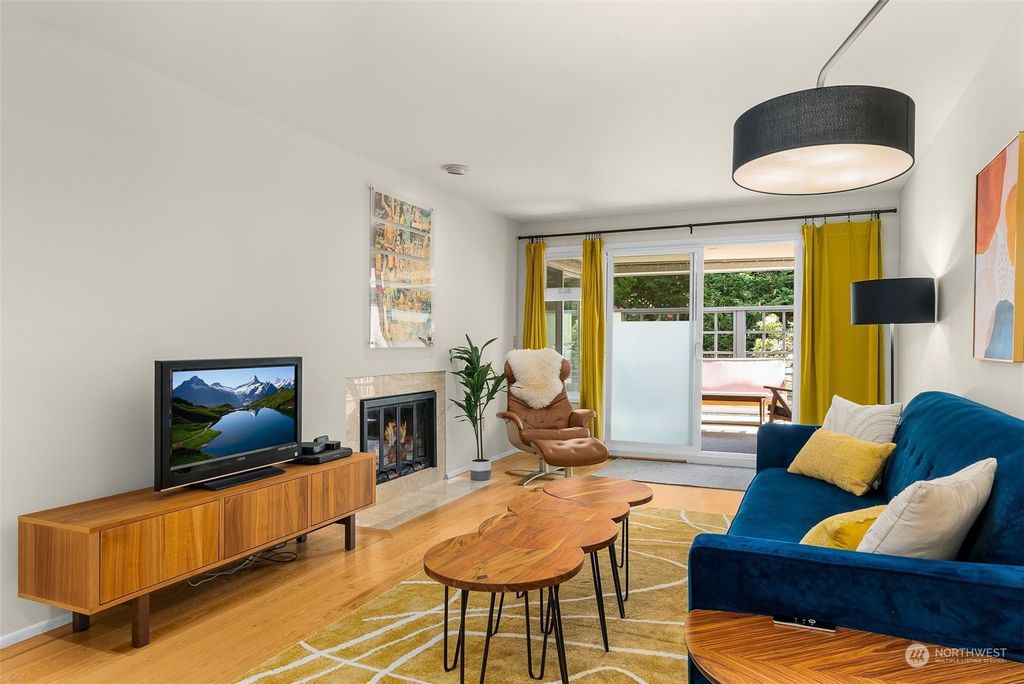 Photo of 1400 Taylor Avenue N #102, Seattle, WA 98109 (MLS # 2222230)
