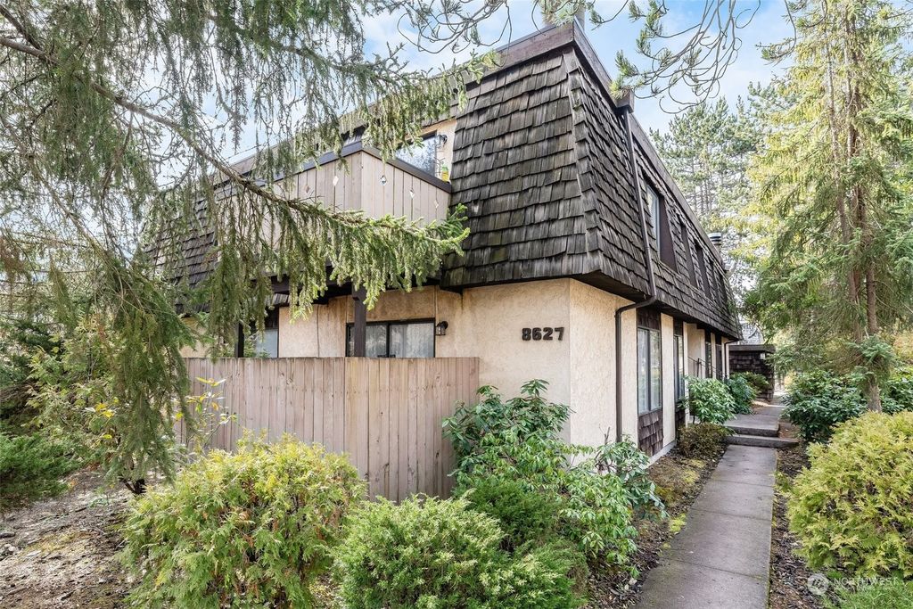 Photo of 8627 25th Avenue SW #B, Seattle, WA 98106 (MLS # 2040074)