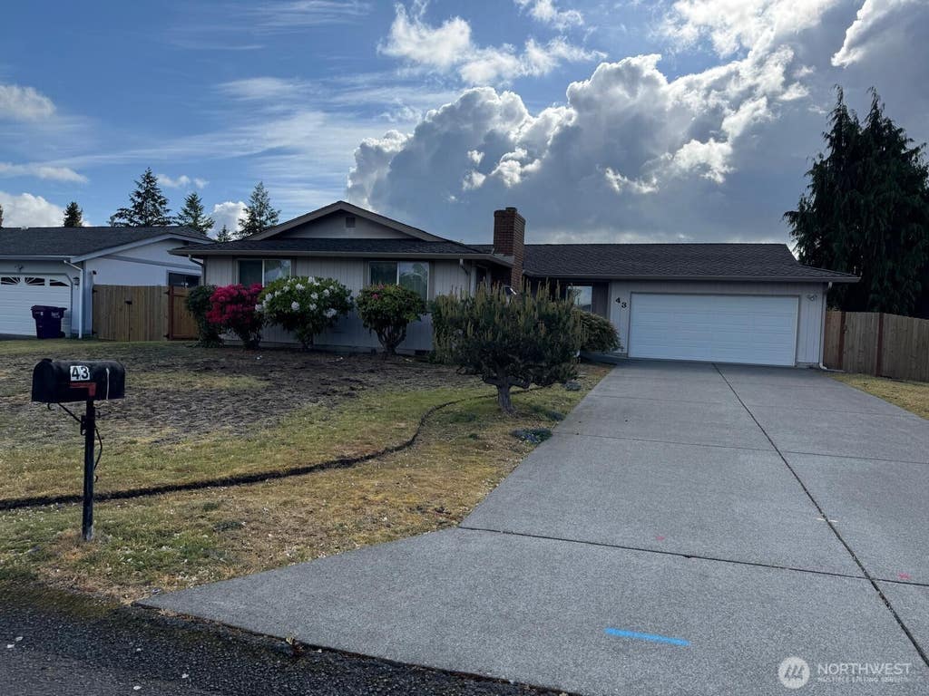 Photo of 43 Silver Beach Drive, Steilacoom, WA 98388 (MLS # 2541903)