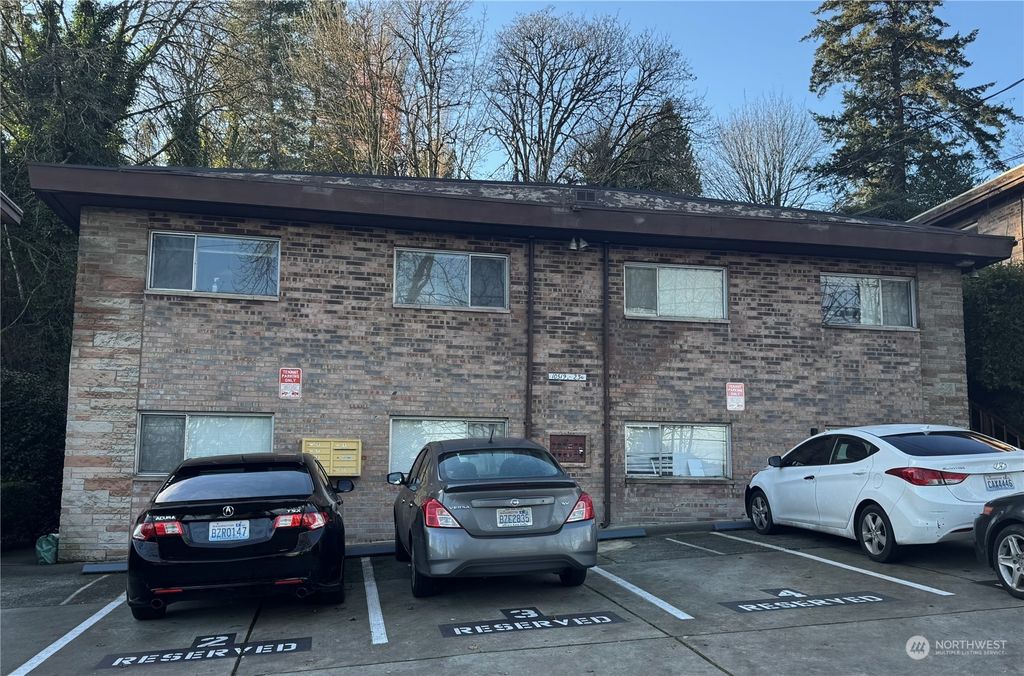 Photo of 10519 24th Avenue NE, Seattle, WA 98125 (MLS # 2324734)