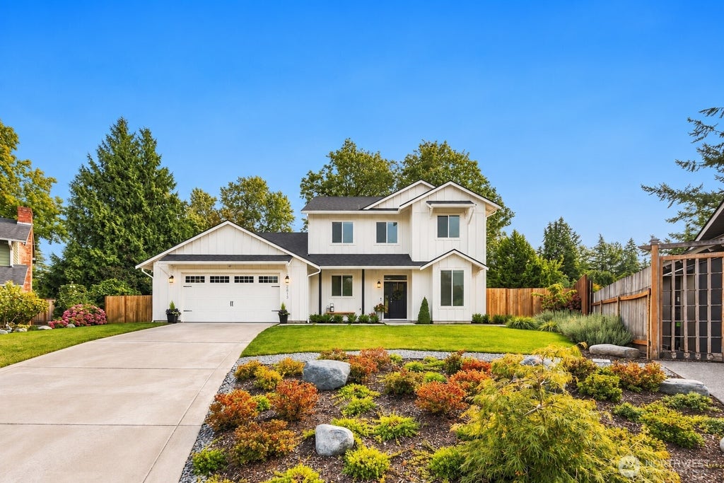 Photo of 2013 SE 18th Court, Renton, WA 98055 (MLS # 2580325)