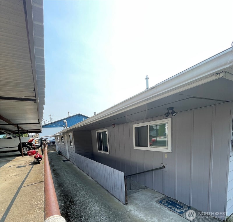 708 Grover Street