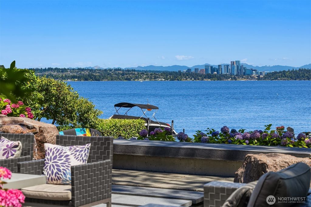 Photo of 1318 Lakeside Avenue S, Seattle, WA 98144 (MLS # 2530454)
