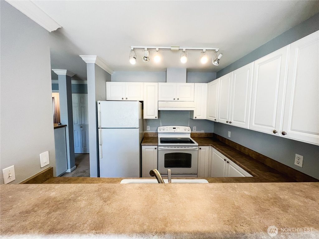 Photo of 33020 10th Avenue SW #N302, Federal Way, WA 98023 (MLS # 2510612)