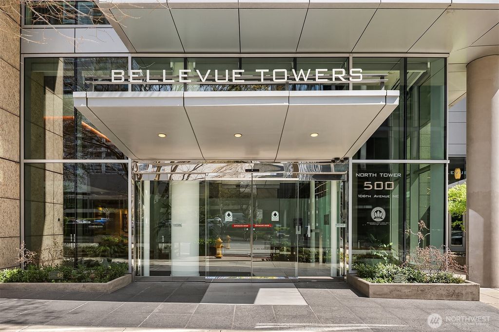 Photo of 500 106th Avenue NE #3211, Bellevue, WA 98004 (MLS # 2512610)