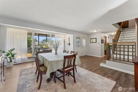 Photo of 15213 103rd Avenue Ct E, Puyallup, WA 98374 (MLS # 2526763)